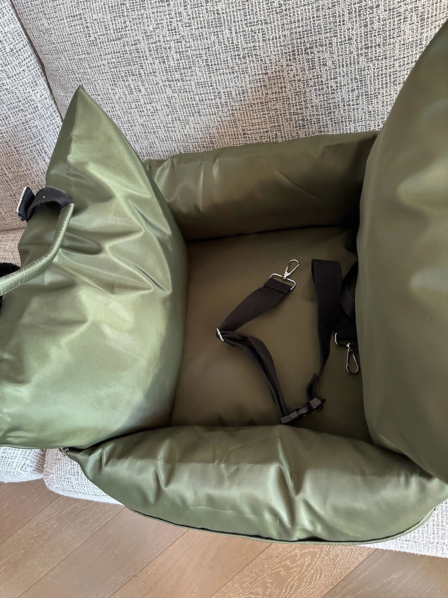 Wasserfester Tragbarer Hundeautositz